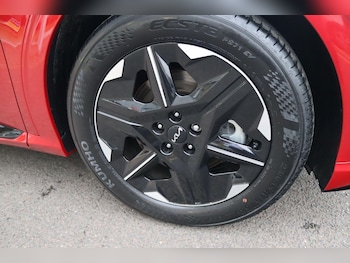 Used Kia EV6 2025 for sale - 76269740: Photo 3