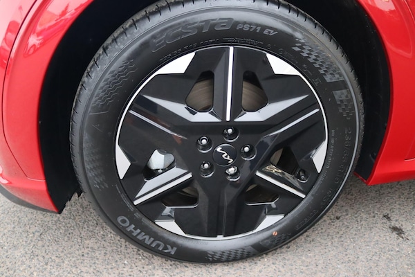 Used Kia EV6 2025 for sale - 76269740: Photo 5