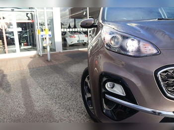 Used Kia Sportage 2020 for sale - 77049669: Photo