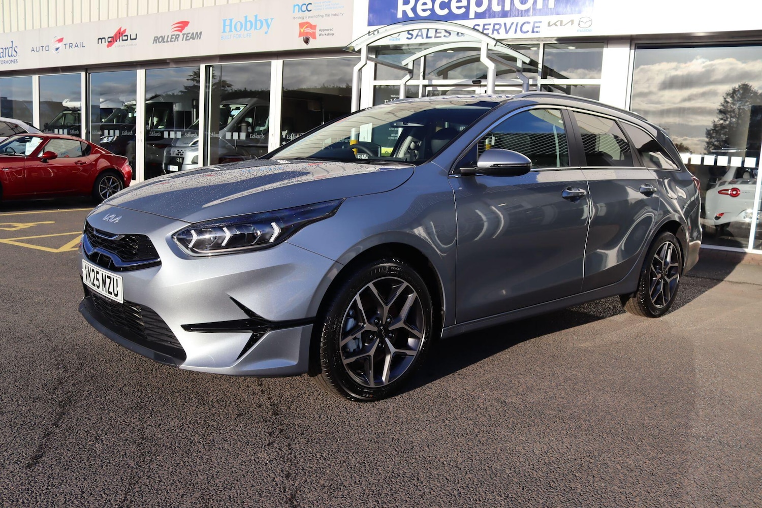 Used Kia Ceed 2025 for sale - 76759705: Photo 3