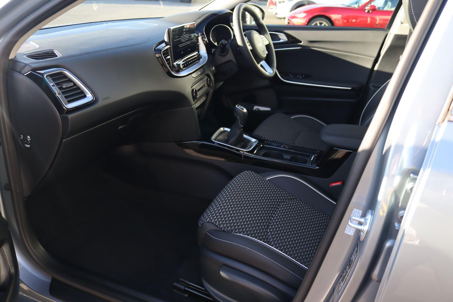 Used Kia Ceed 2025 for sale - 76759705: Photo 5