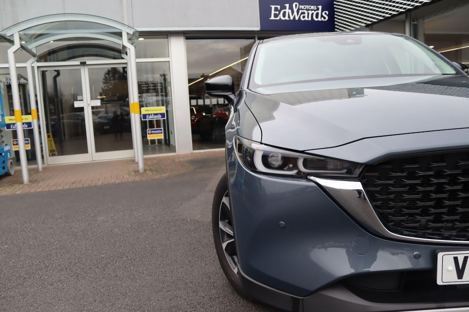 Used Mazda CX-5 2025 for sale - 78058162: Photo 2