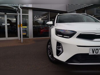 Used Kia Stonic 2023 for sale - 76473654: Photo