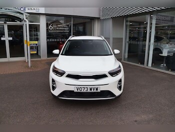 Used Kia Stonic 2023 for sale - 76473654: Photo