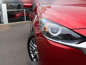 Used Mazda Mazda2 2021 for sale - 76013016: Photo 2