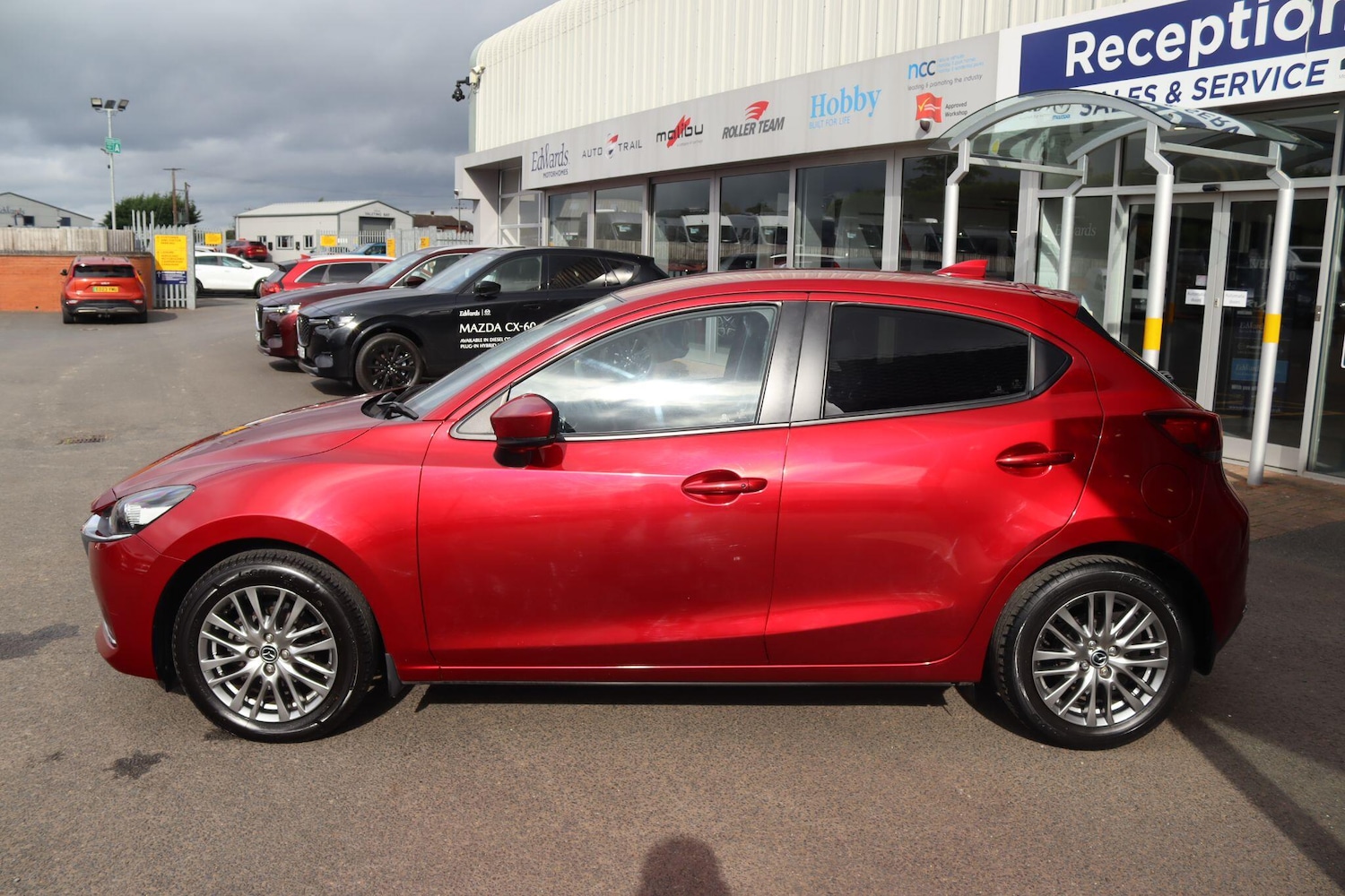 Used Mazda Mazda2 2021 for sale - 76013016: Photo 6