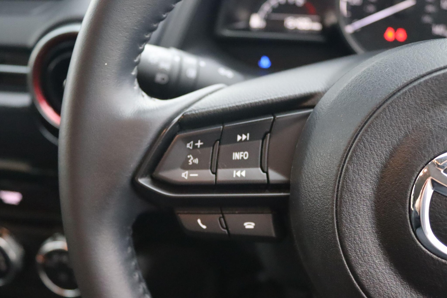 Used Mazda Mazda2 for sale - 77598982: Photo 22