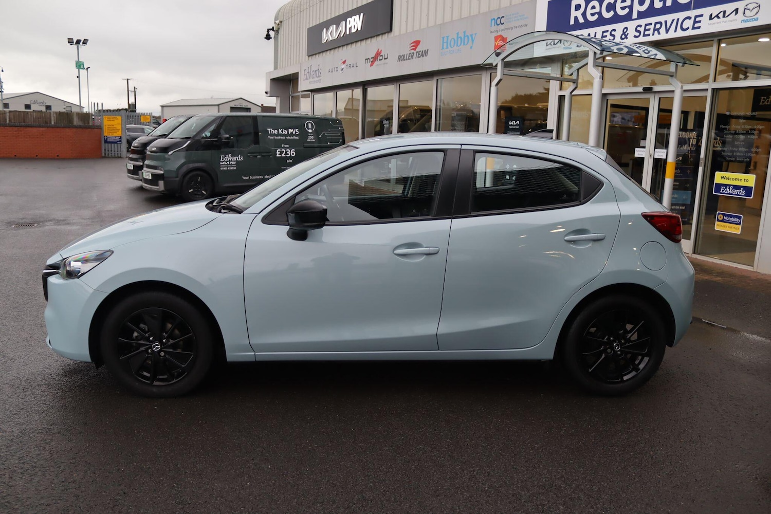 Used Mazda Mazda2 for sale - 77598982: Photo 6