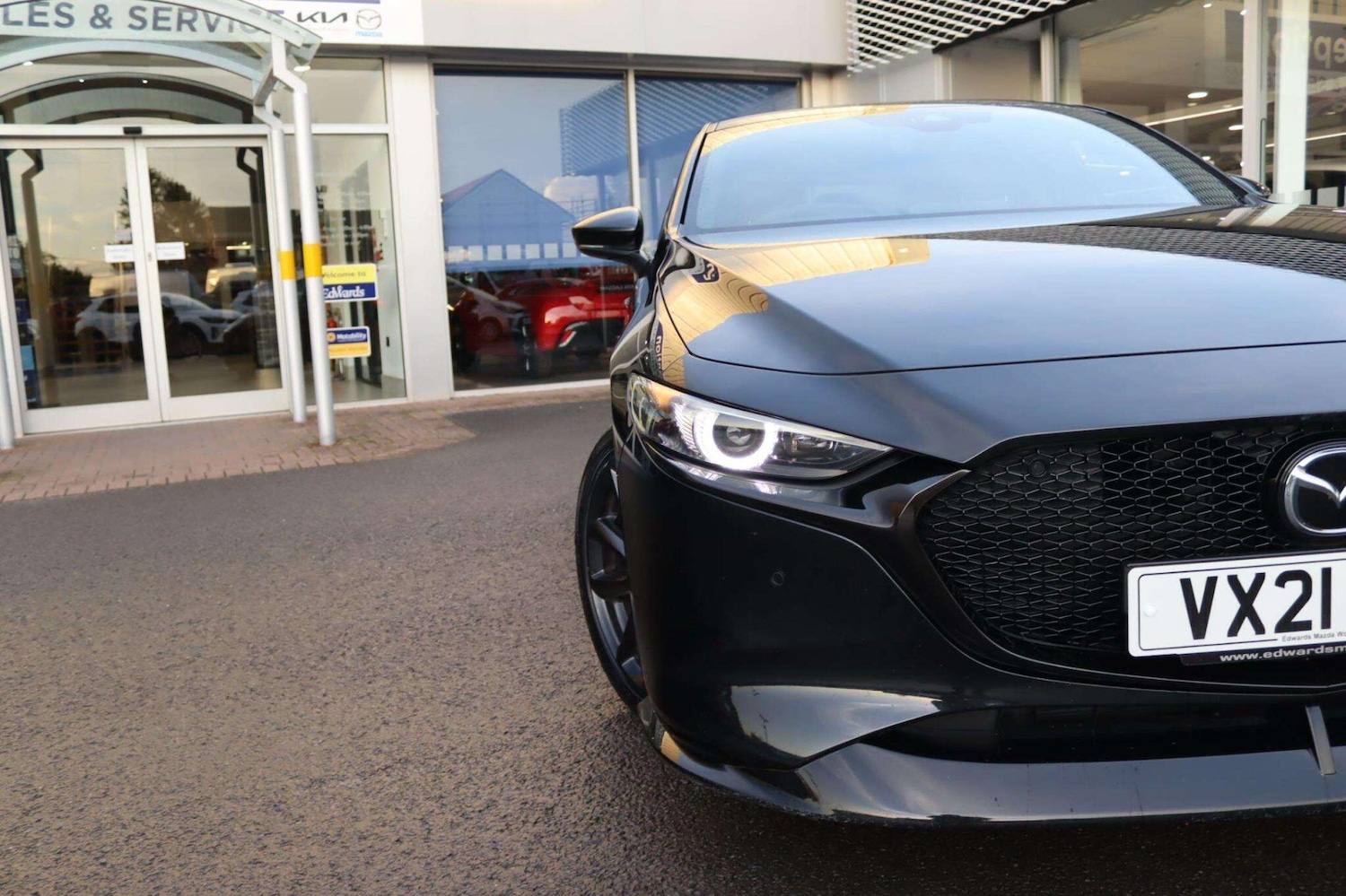 Used Mazda Mazda3 2021 for sale - 76409119: Photo 2