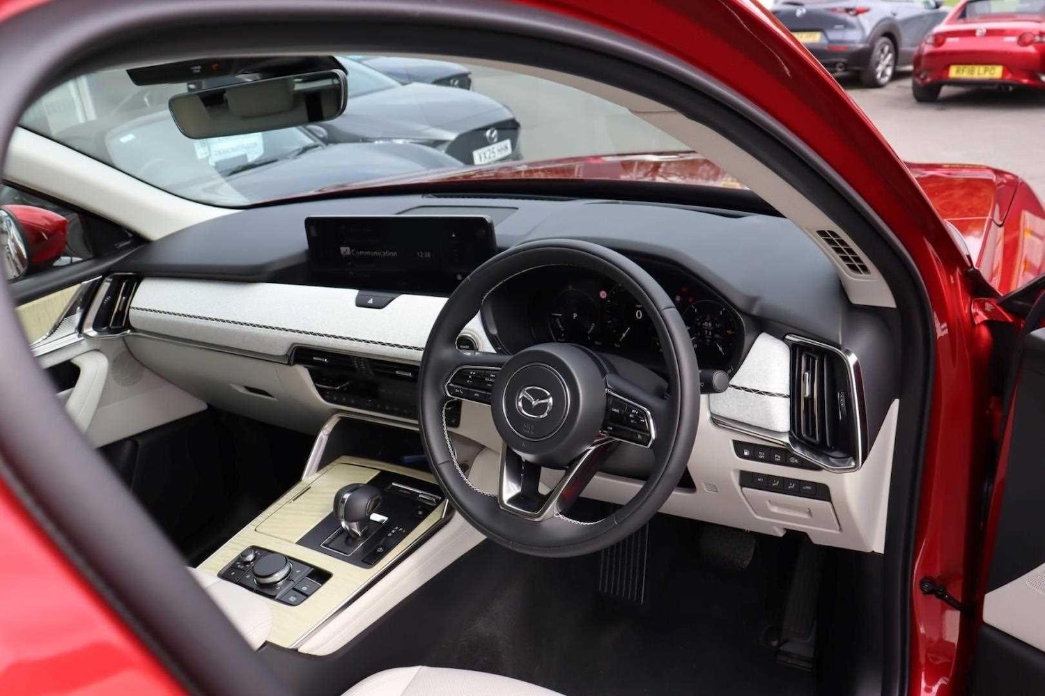 Used Mazda CX-60 2025 for sale - 76995637: Photo 3