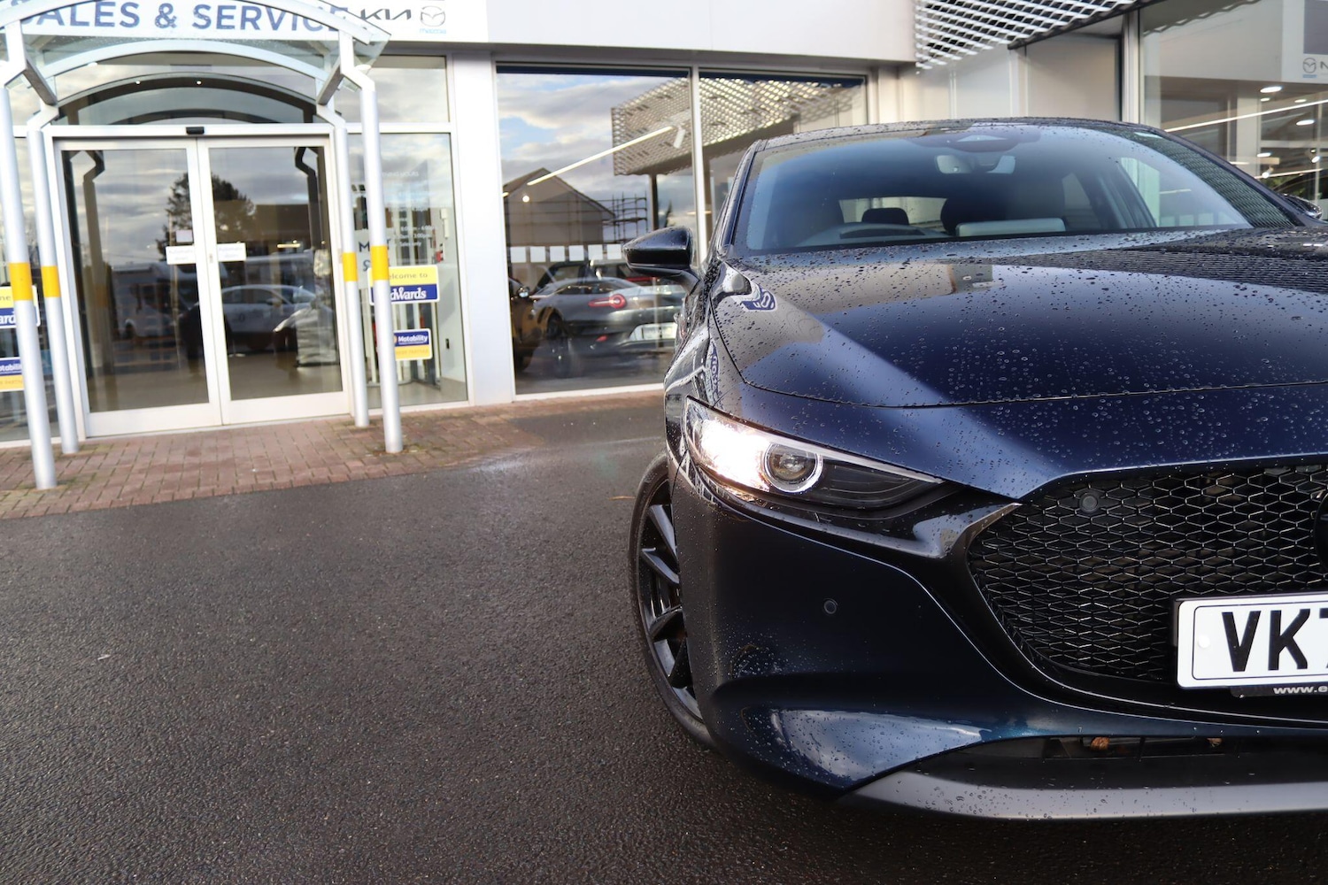 Used Mazda Mazda3 2023 for sale - 77412010: Photo 2