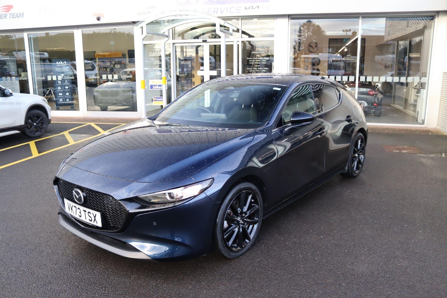 Used Mazda Mazda3 2023 for sale - 77412010: Photo 5