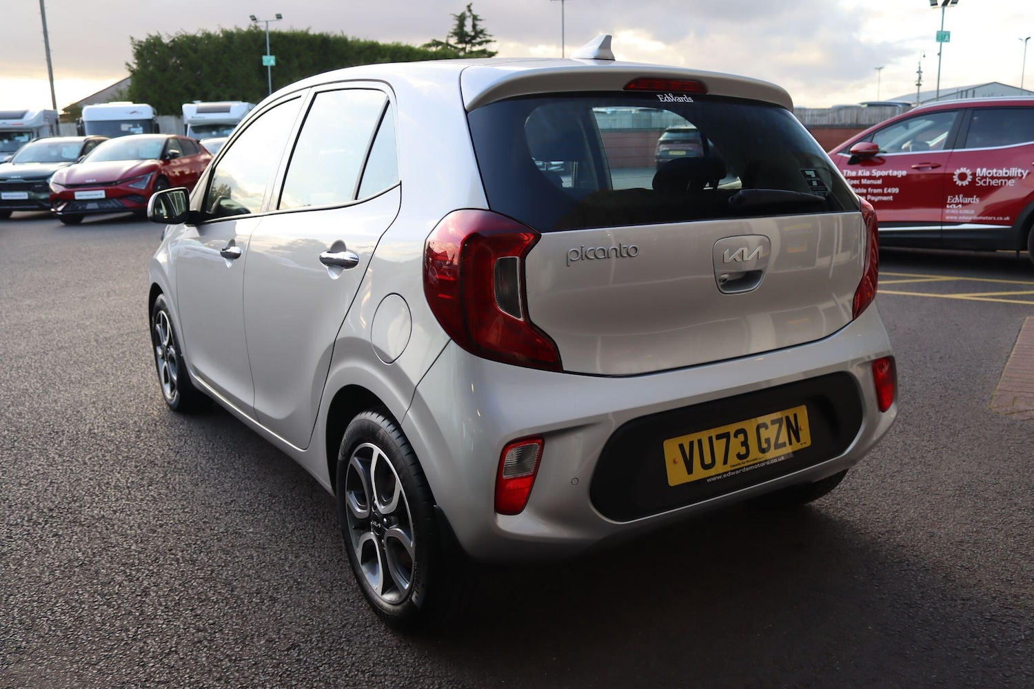 Used Kia Picanto 2023 for sale - 76472944: Photo 10