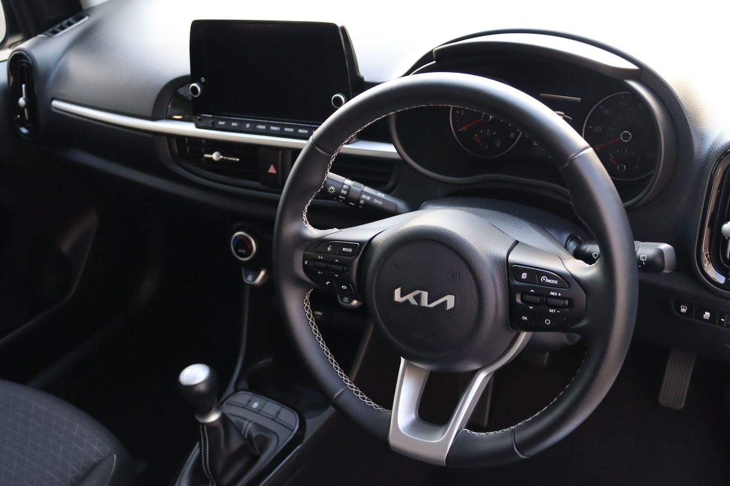 Used Kia Picanto 2023 for sale - 76472944: Photo 15