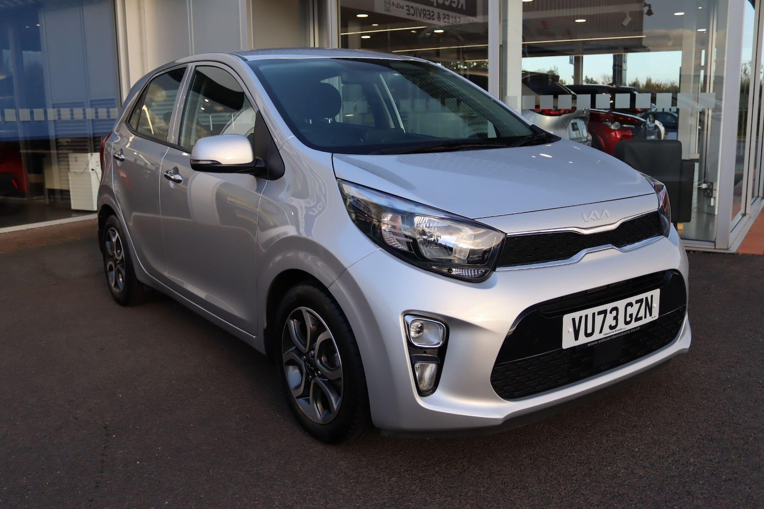 Used Kia Picanto 2023 for sale - 76472944: Photo 2