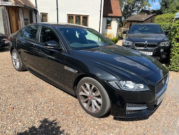 Used Jaguar XF 2016 for sale - 79609249: Photo