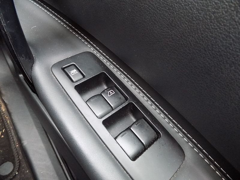 Used Nissan Qashqai 2013 for sale - 76792997: Photo 18