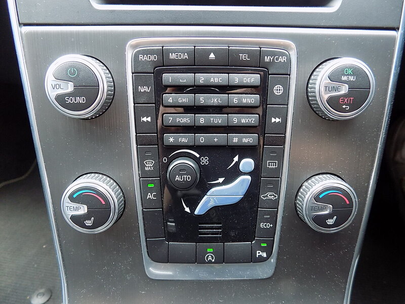 Used Volvo V60 2016 for sale - 76766482: Photo 14