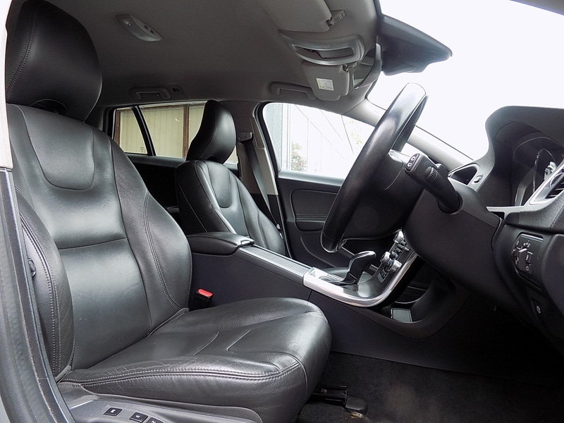 Used Volvo V60 2016 for sale - 76766482: Photo 19