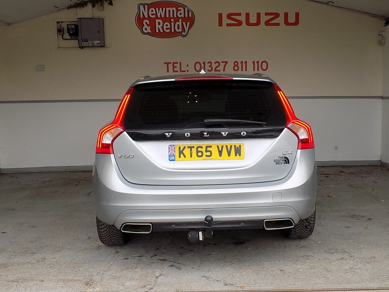 Used Volvo V60 2016 for sale - 76766482: Photo 26