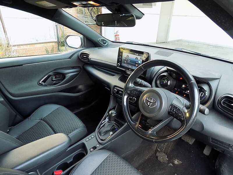 Used Toyota Yaris 2021 for sale - 77196479: Photo 21