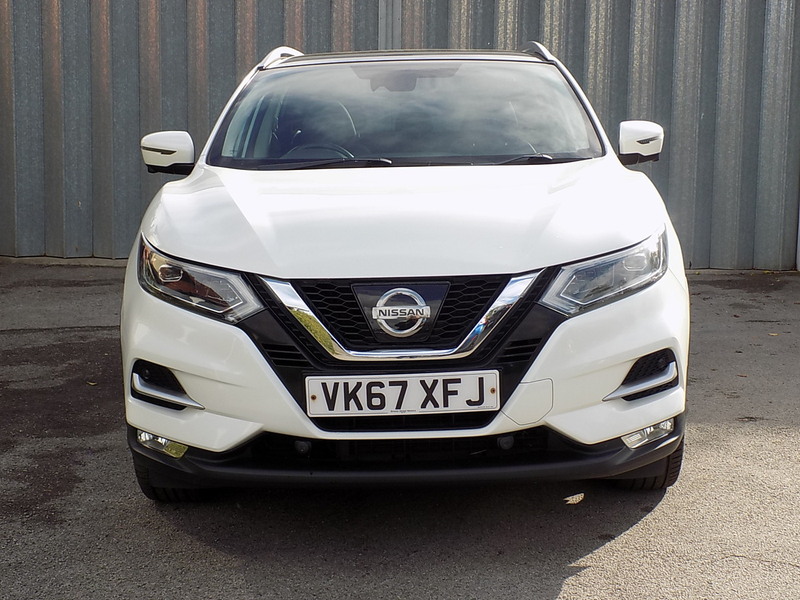 Used Nissan Qashqai 2017 for sale - 76766478: Photo 2