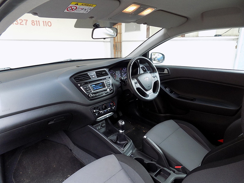 Used Hyundai i20 2017 for sale - 76766494: Photo 18