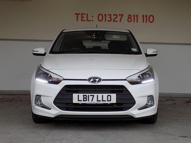 Used Hyundai i20 2017 for sale - 76766494: Photo 2