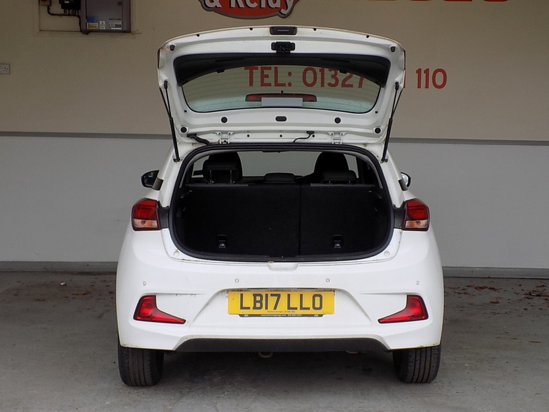 Used Hyundai i20 2017 for sale - 76766494: Photo 23