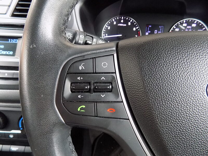 Used Hyundai i20 2017 for sale - 76766494: Photo 7