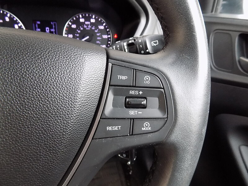 Used Hyundai i20 2017 for sale - 76766494: Photo 9