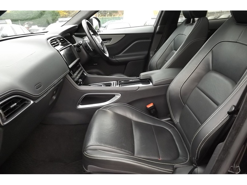 Used Jaguar F-Pace 2020 for sale - 76766476: Photo 30