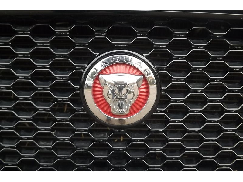 Used Jaguar F-Pace 2020 for sale - 76766476: Photo 8