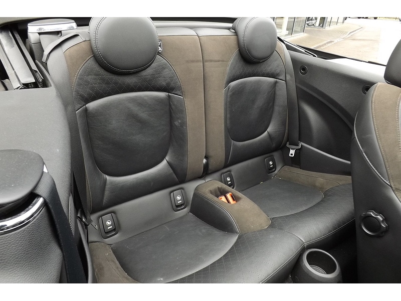 Used MINI Convertible 2018 for sale - 76910750: Photo 23