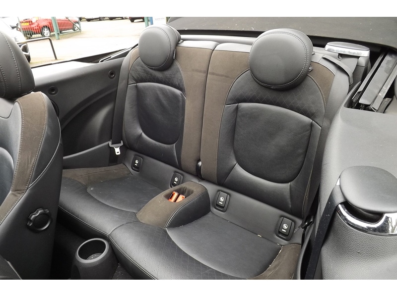 Used MINI Convertible 2018 for sale - 76910750: Photo 25