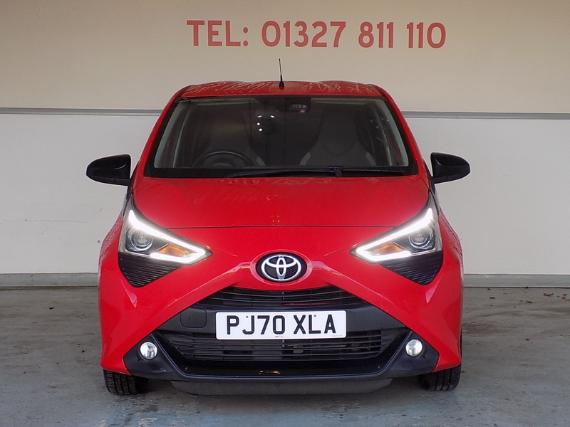 Used Toyota AYGO 2021 for sale - 76766489: Photo 2