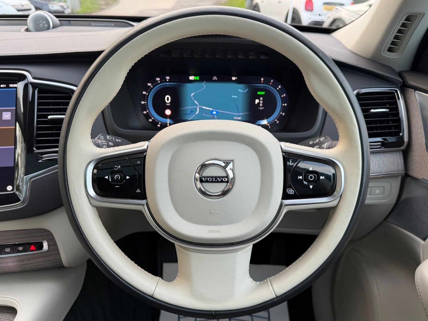 Used Volvo XC90 2023 for sale - 77630099: Photo 11