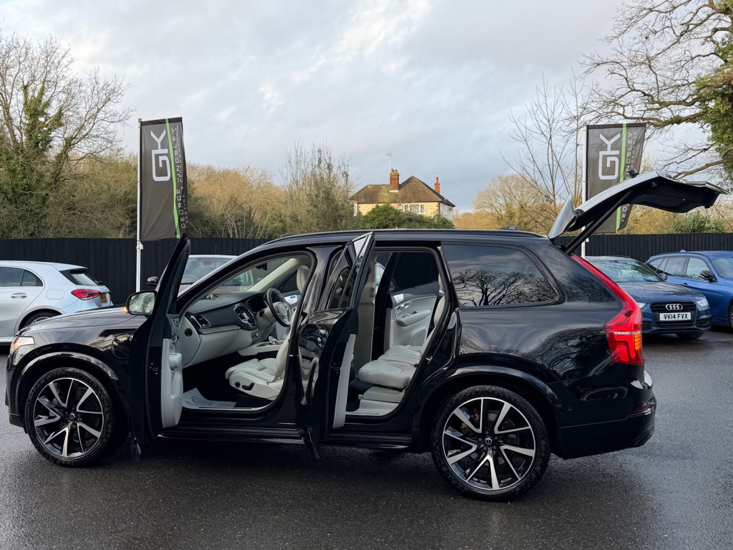 Used Volvo XC90 2023 for sale - 77630099: Photo 17