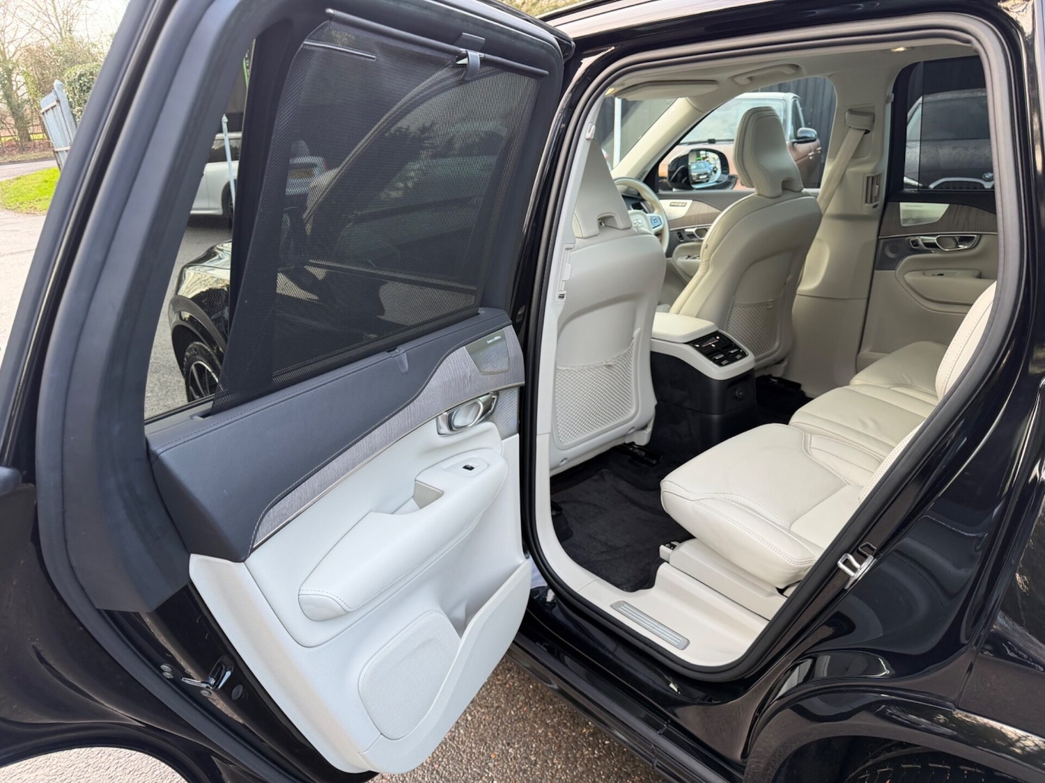 Used Volvo XC90 2023 for sale - 77630099: Photo 27