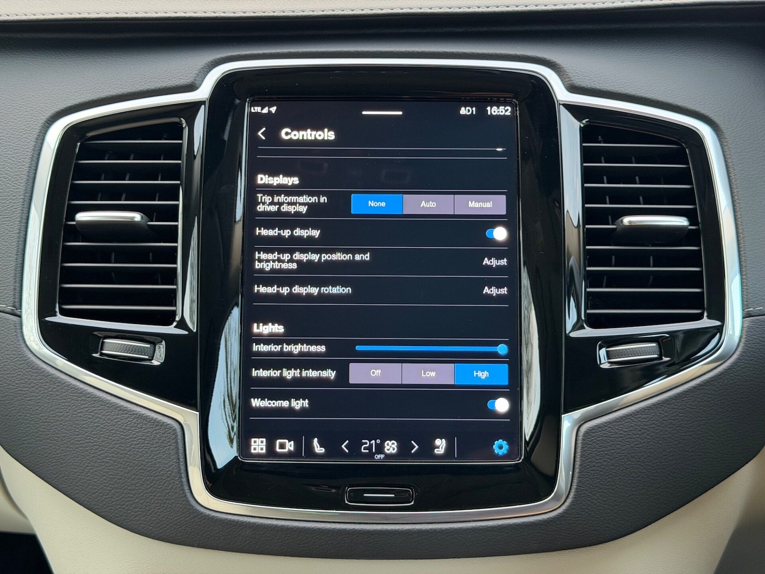 Used Volvo XC90 2023 for sale - 77630099: Photo 59