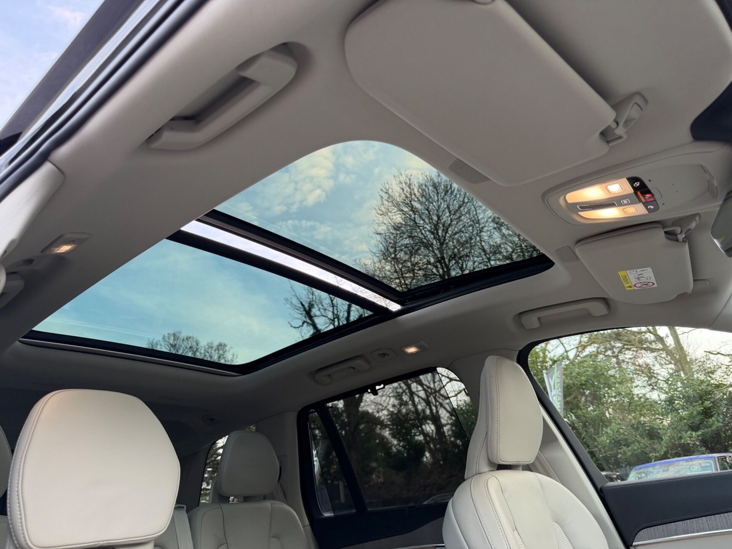 Used Volvo XC90 2023 for sale - 77630099: Photo 61