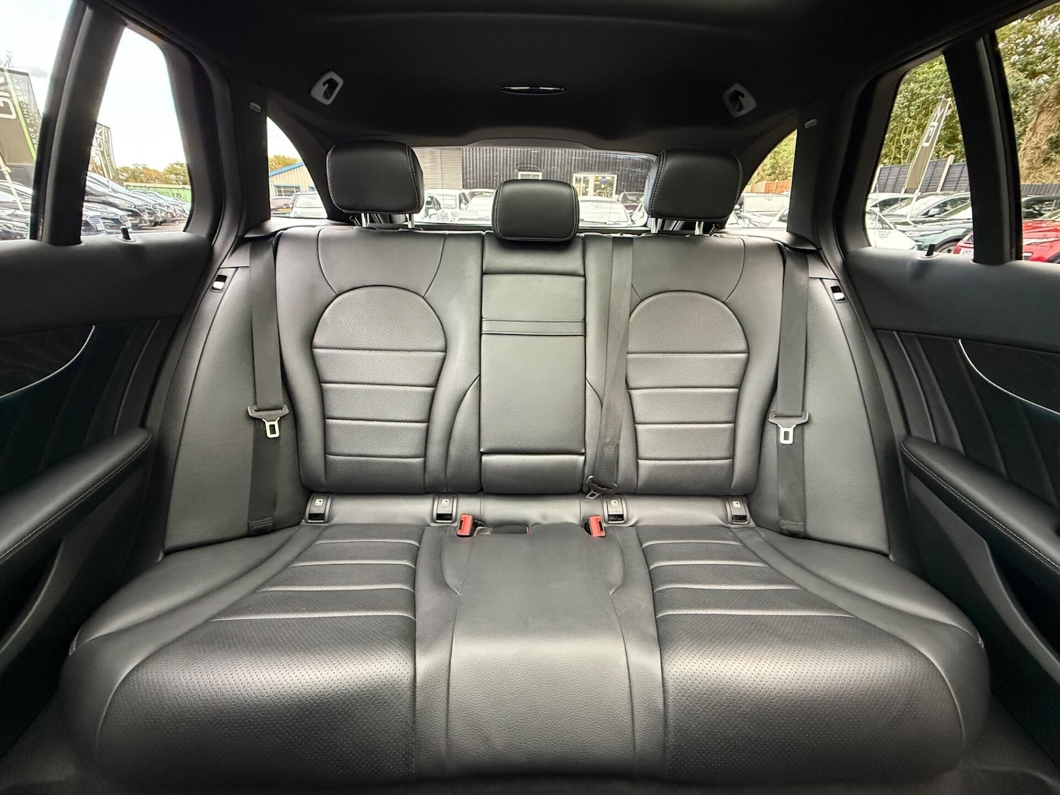 Used Mercedes-Benz C Class 2017 for sale - 76352363: Photo 16