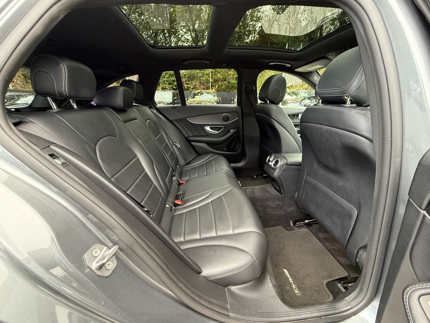 Used Mercedes-Benz C Class 2017 for sale - 76352363: Photo 17