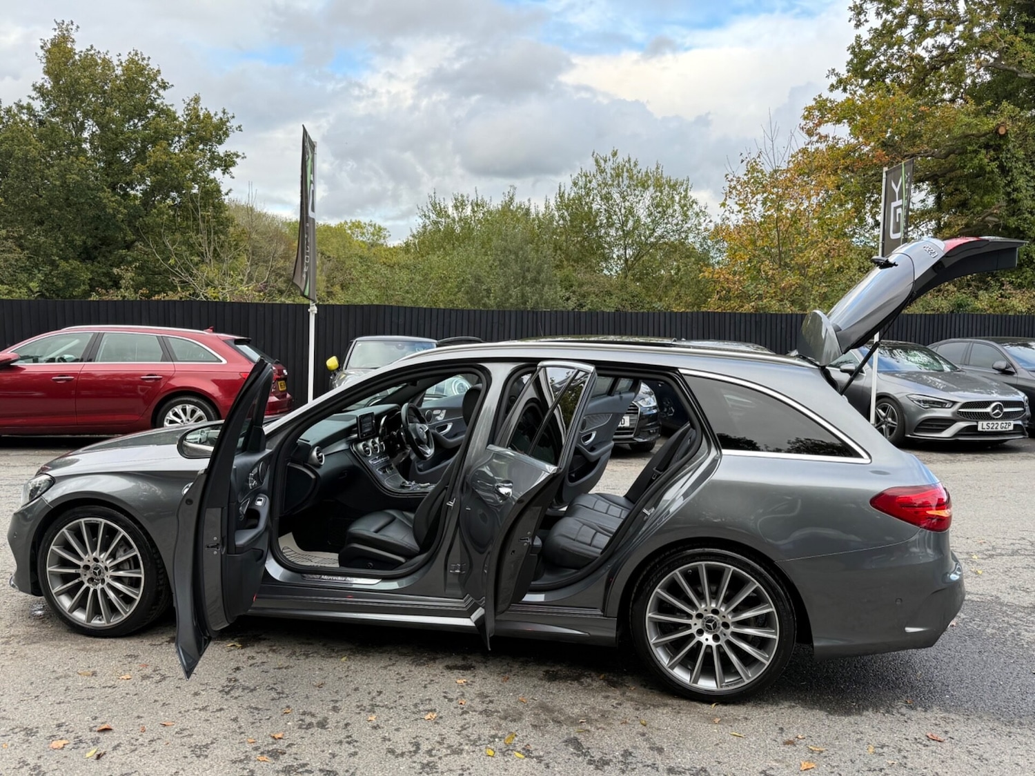 Used Mercedes-Benz C Class 2017 for sale - 76352363: Photo 19