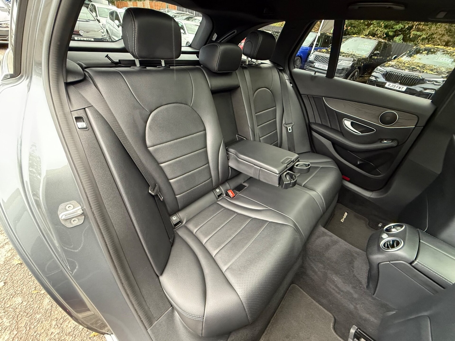 Used Mercedes-Benz C Class 2017 for sale - 76352363: Photo 31