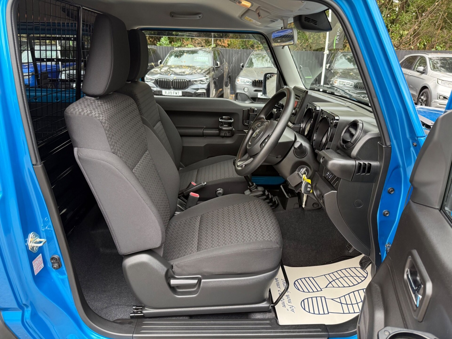 Used Suzuki Jimny 2023 for sale - 76402049: Photo 28