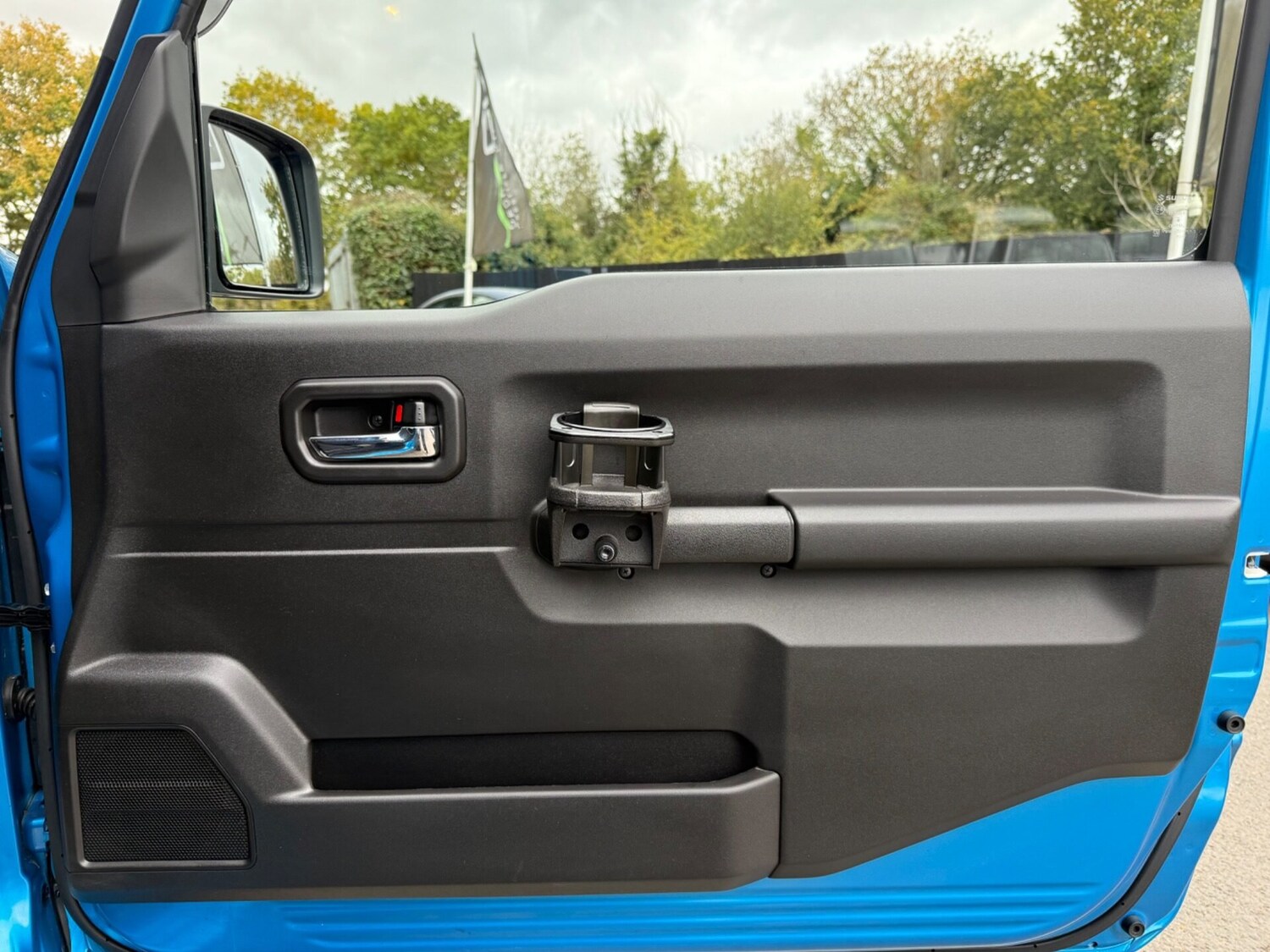 Used Suzuki Jimny 2023 for sale - 76402049: Photo 30