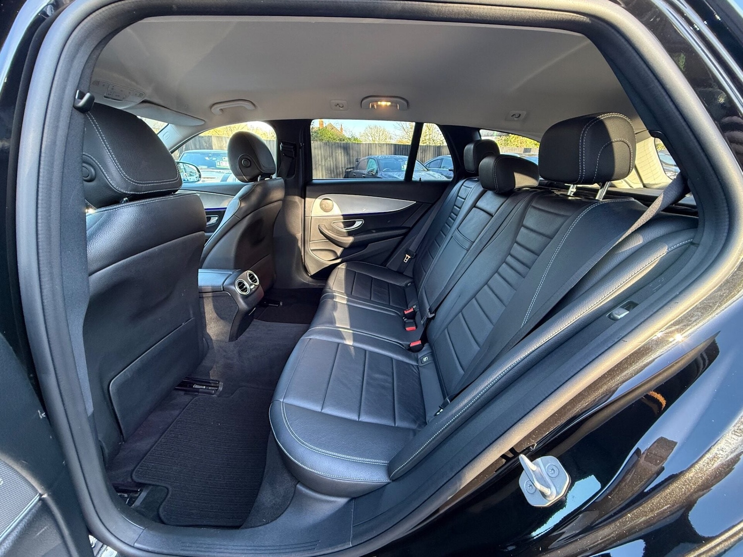 Used Mercedes-Benz E Class 2017 for sale - 77963689: Photo 25