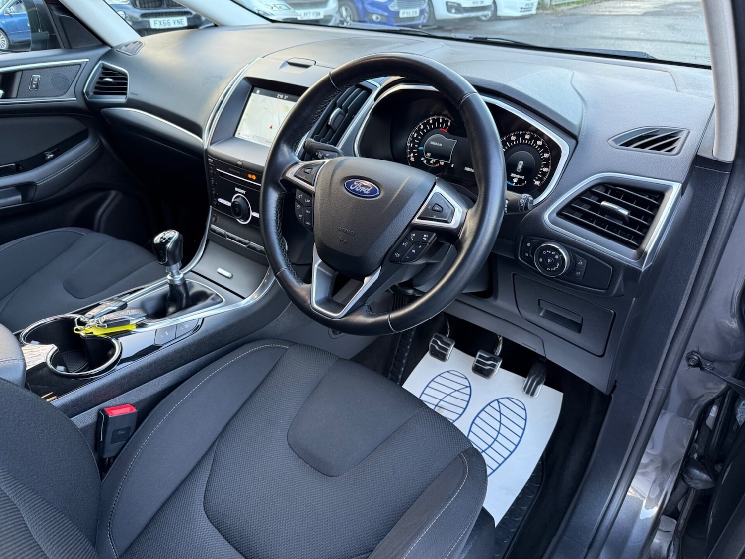 Used Ford S-Max 2016 for sale - 76588310: Photo 14