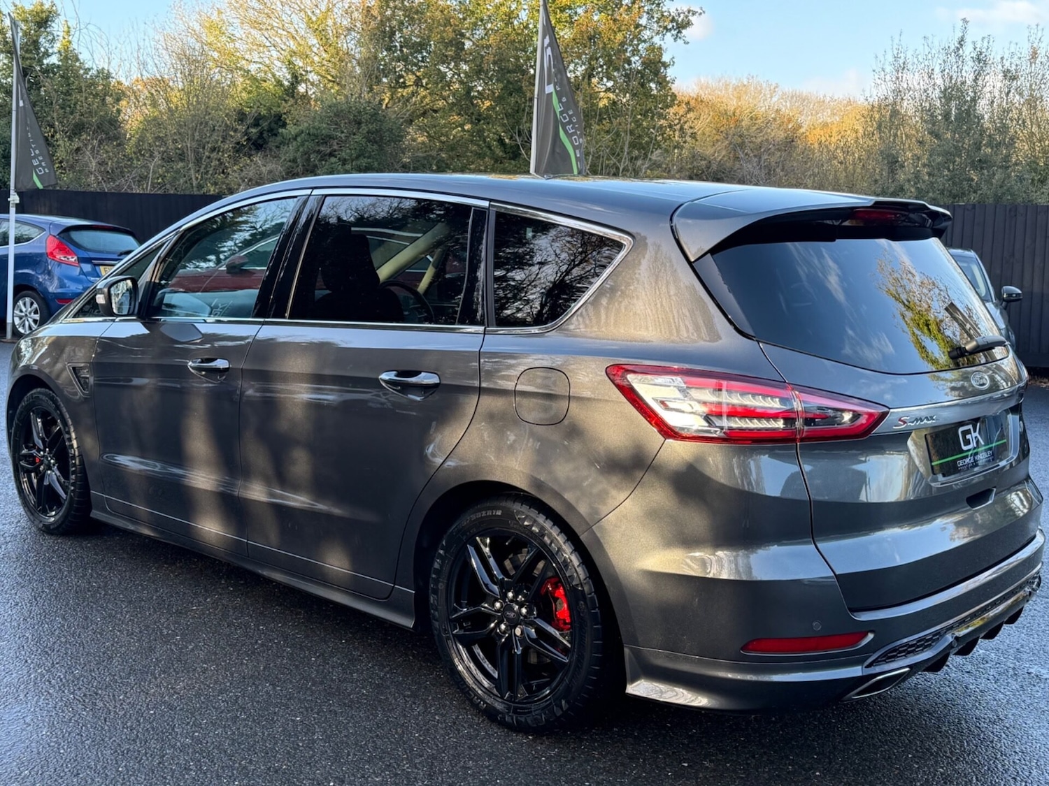 Used Ford S-Max 2016 for sale - 76588310: Photo 2